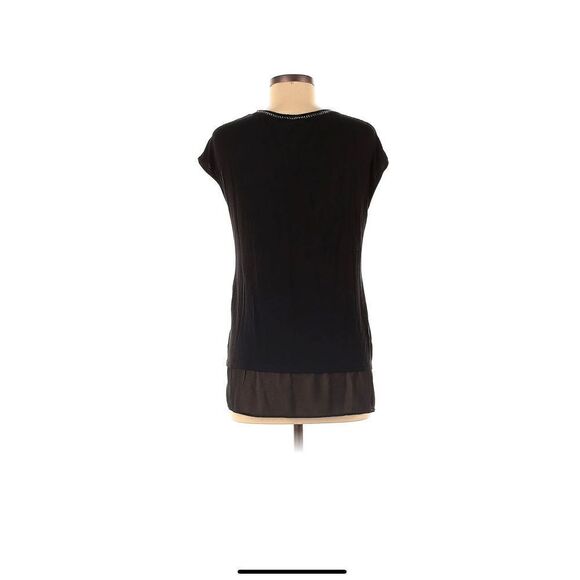 Rose & olive black top with silver. Chain detail along the entire collar sheer t - Picture 14 of 16